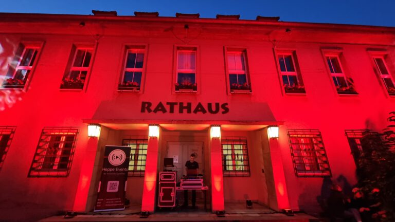 nol21-rathaus-front2